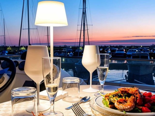 Carlina Yacht Experience Capri - Additional view - Marina Grande