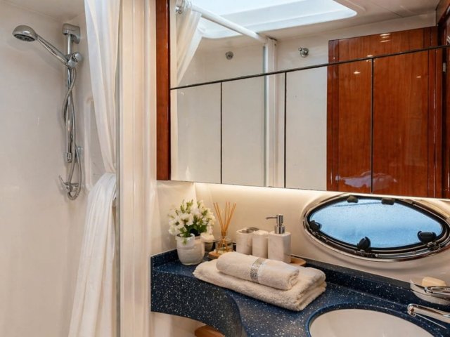 Carlina Yacht Experience Capri - Photo 19 - Marina Grande