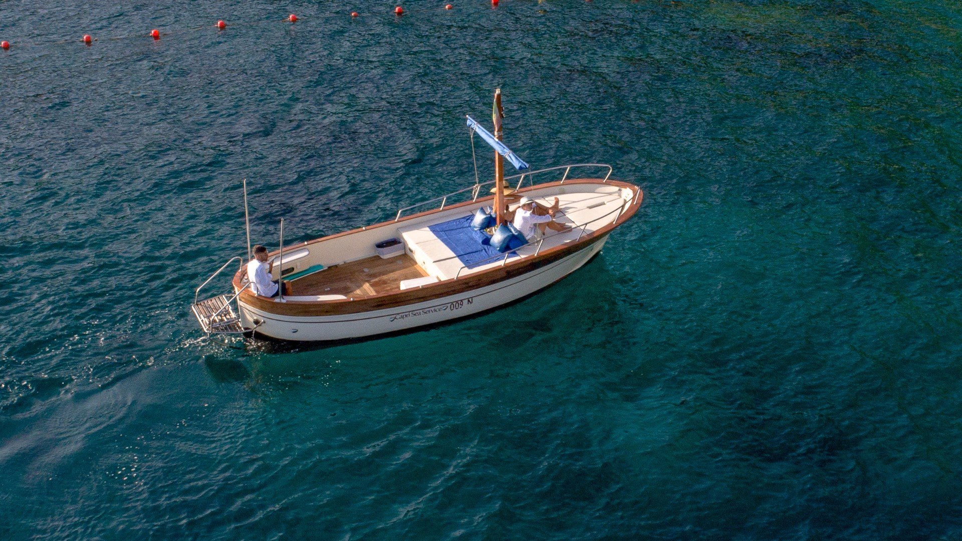 Tour of island of Capri 2h Tour - Deck view - Capri
