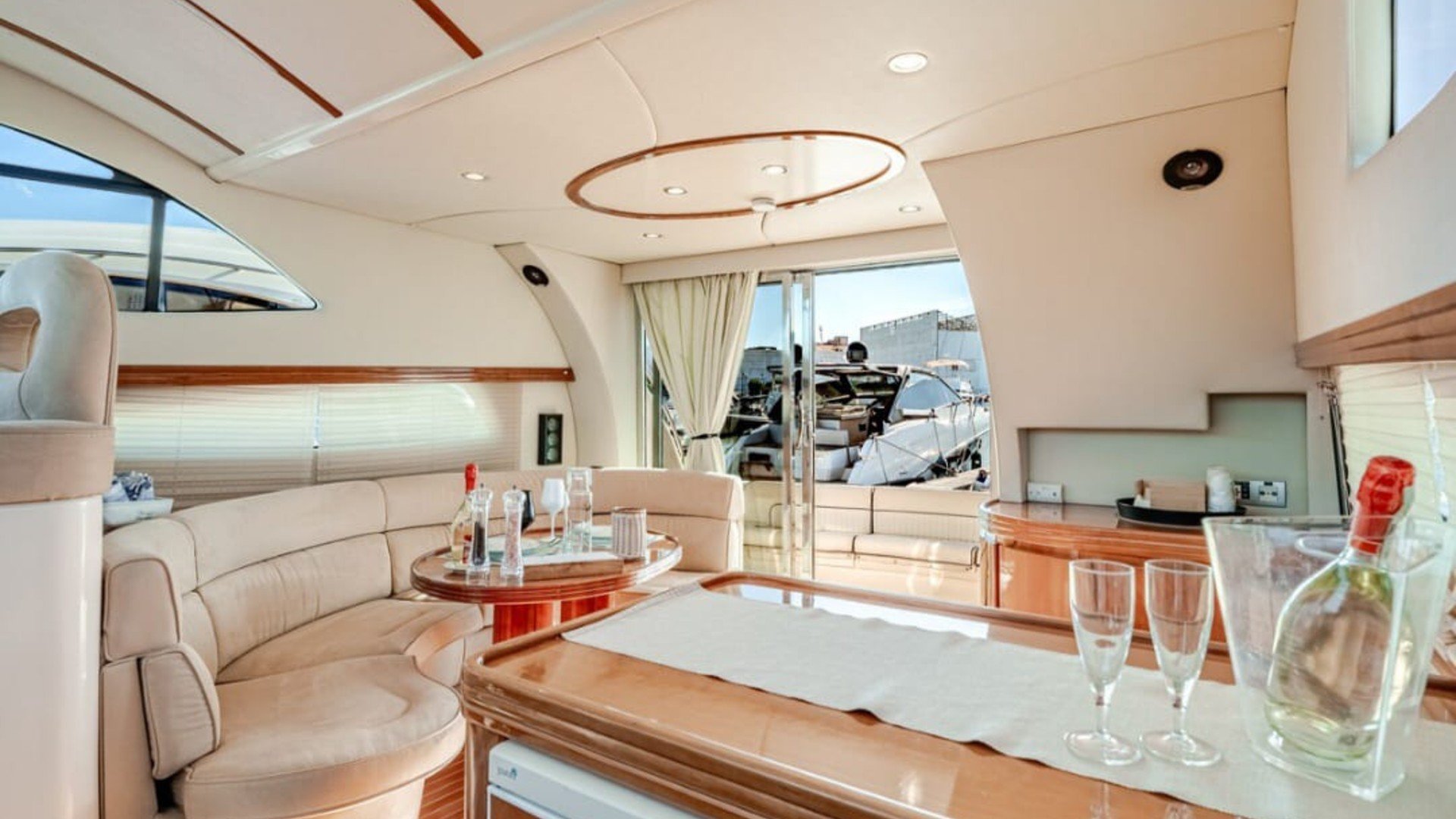 Carlina Yacht Experience Capri - Seating area - Marina Grande