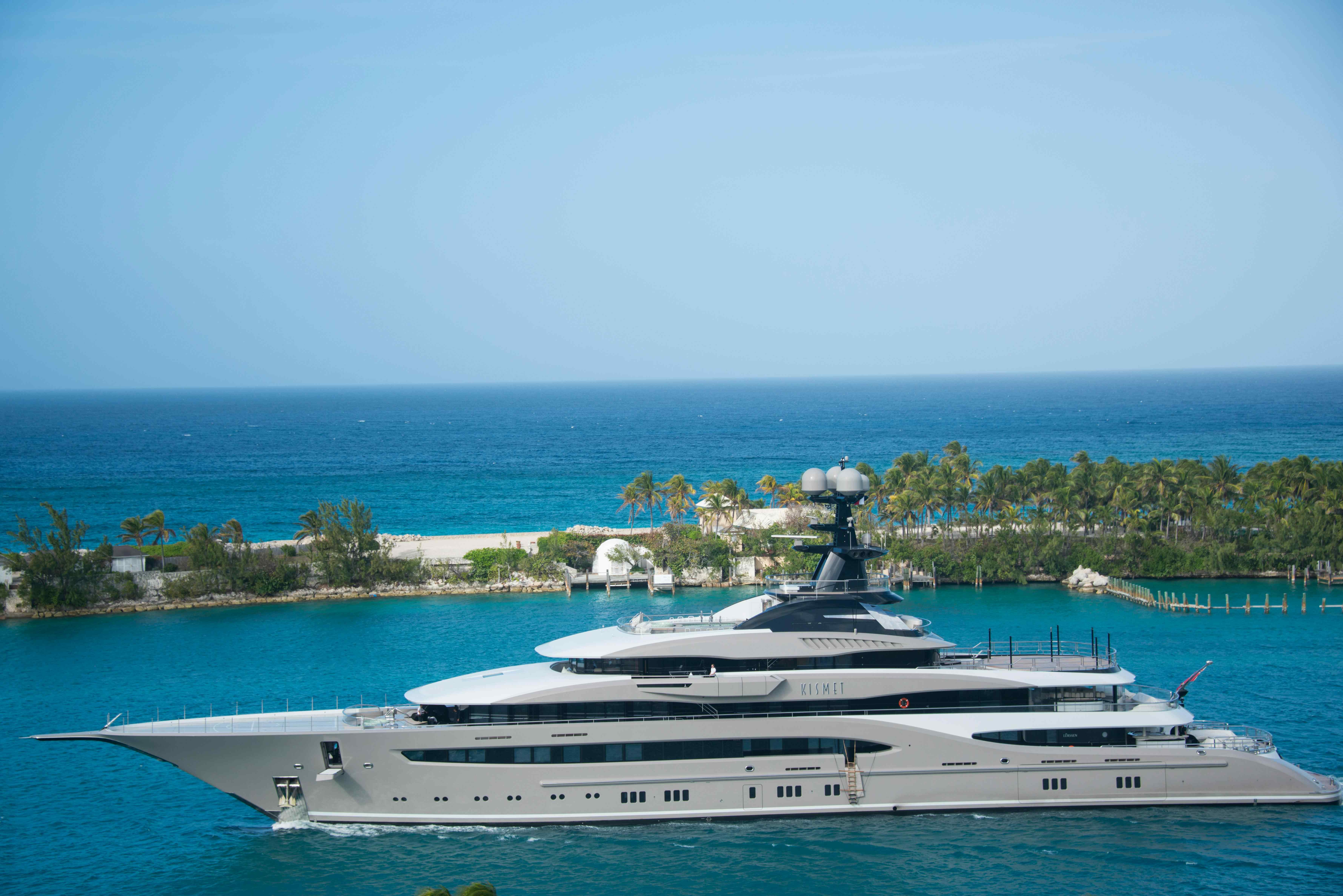 Yacht